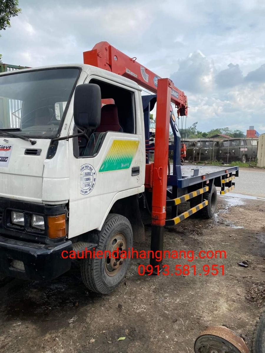 Thuê Cẩu Nâng Hạ Hàng Hóa Quảng Ninh: Giải Pháp Vận Chuyển Toàn Diện Cùng Hoàng Phát